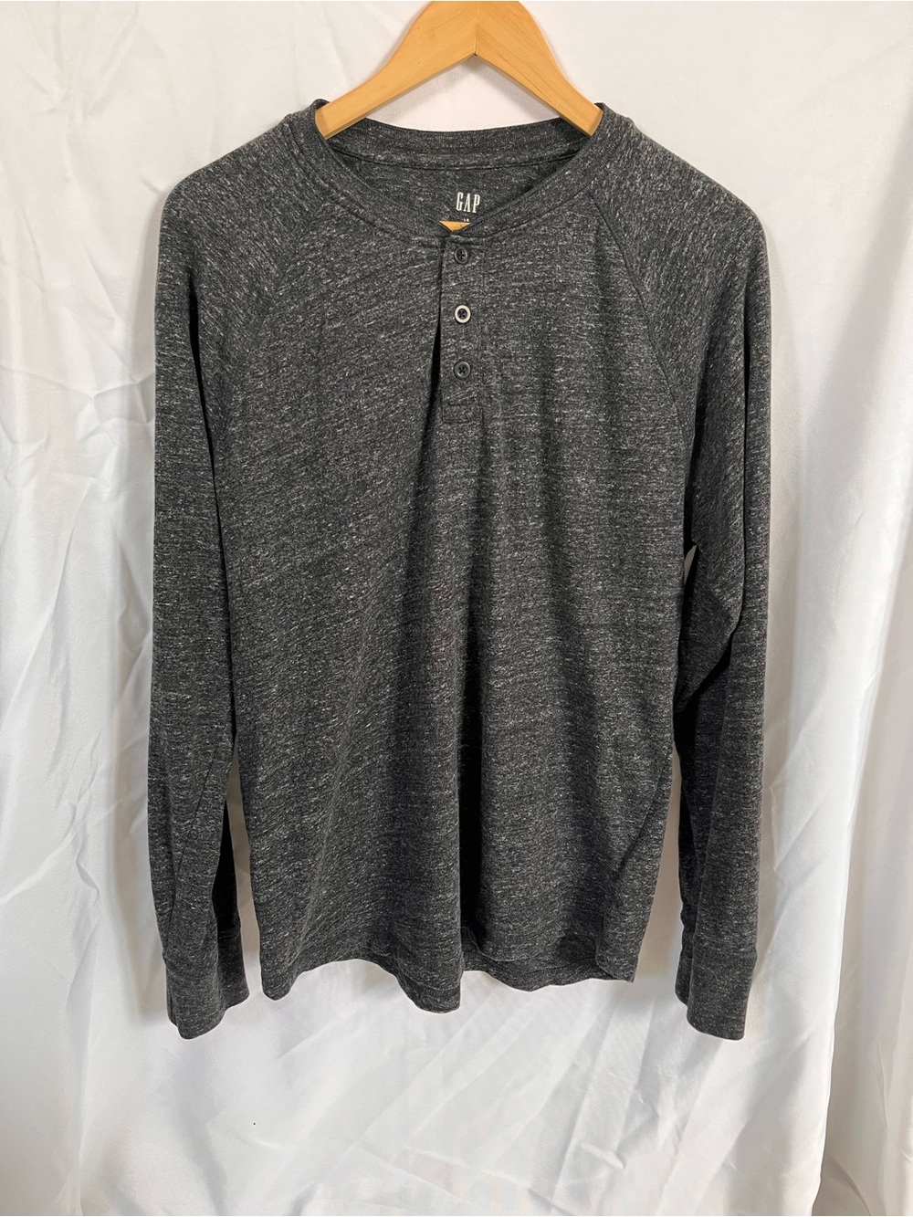 GAP Men’s Heather Charcoal Long-Sleeve Henley